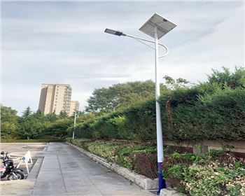 西北政法大學長安校區6米太陽能路燈項目 西北政法大學長安校區6米太陽能路燈項目